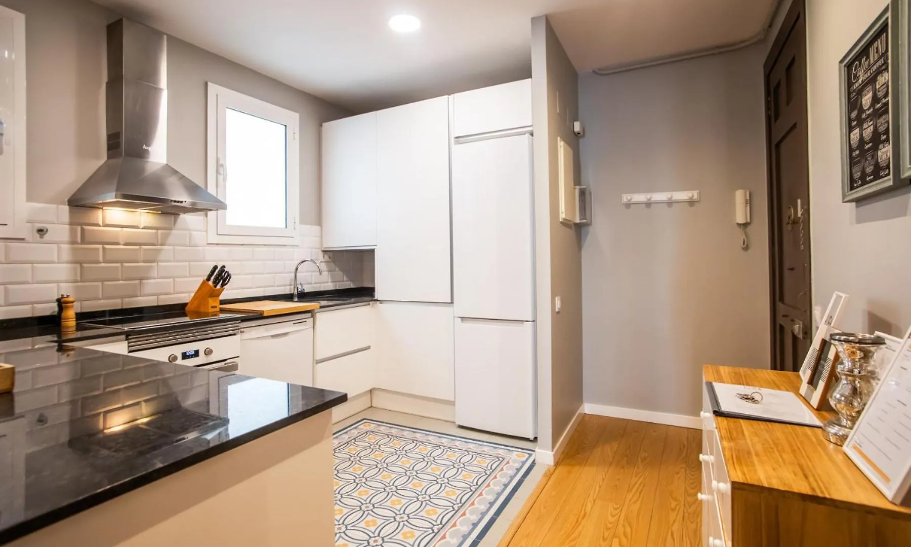24Mal1073-Marvellous 2Br Flat Near Sagrada Familia Apartment Barcelona
