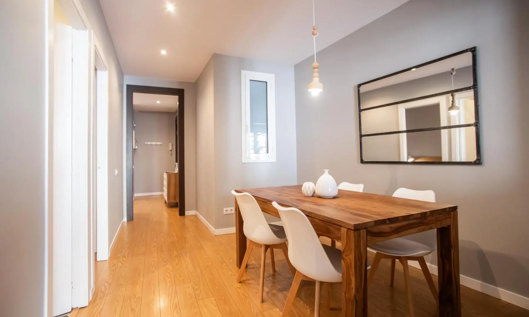 24Mal1073-Marvellous 2Br Flat Near Sagrada Familia Apartment Barcelona Spain