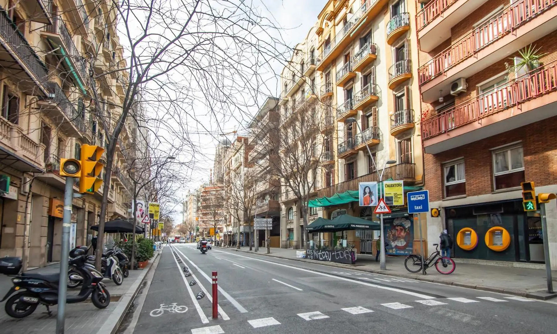 24Mal1073-Marvellous 2Br Flat Near Sagrada Familia Apartment Barcelona Spain