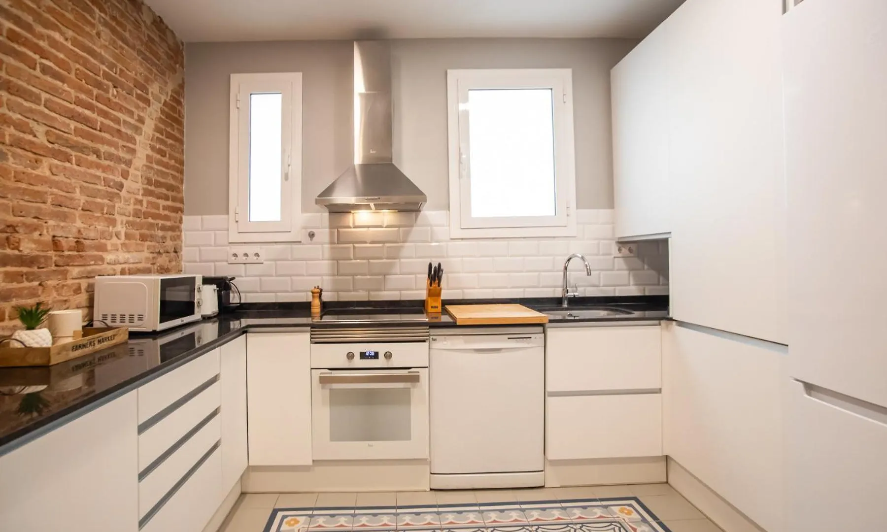 24Mal1073-Marvellous 2Br Flat Near Sagrada Familia Apartment Barcelona